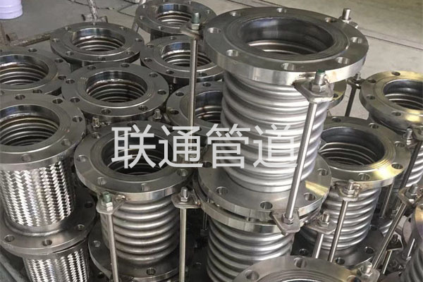 伸缩节补偿器区别