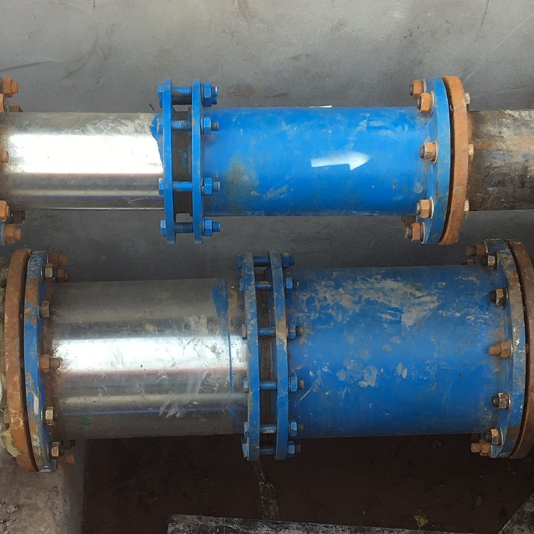 河南免维护套筒补偿器双向补偿